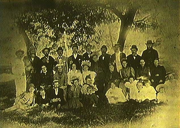 ChristadelphiansCirca1895A.jpg